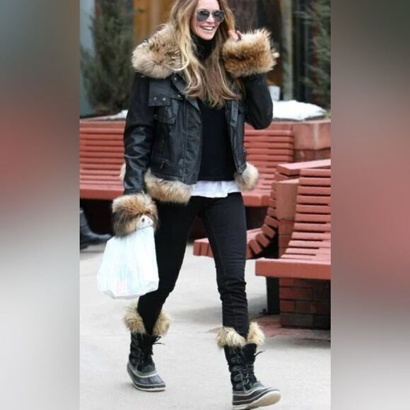 NWOB Sorel Waterproof Boots - Picture 1 of 8